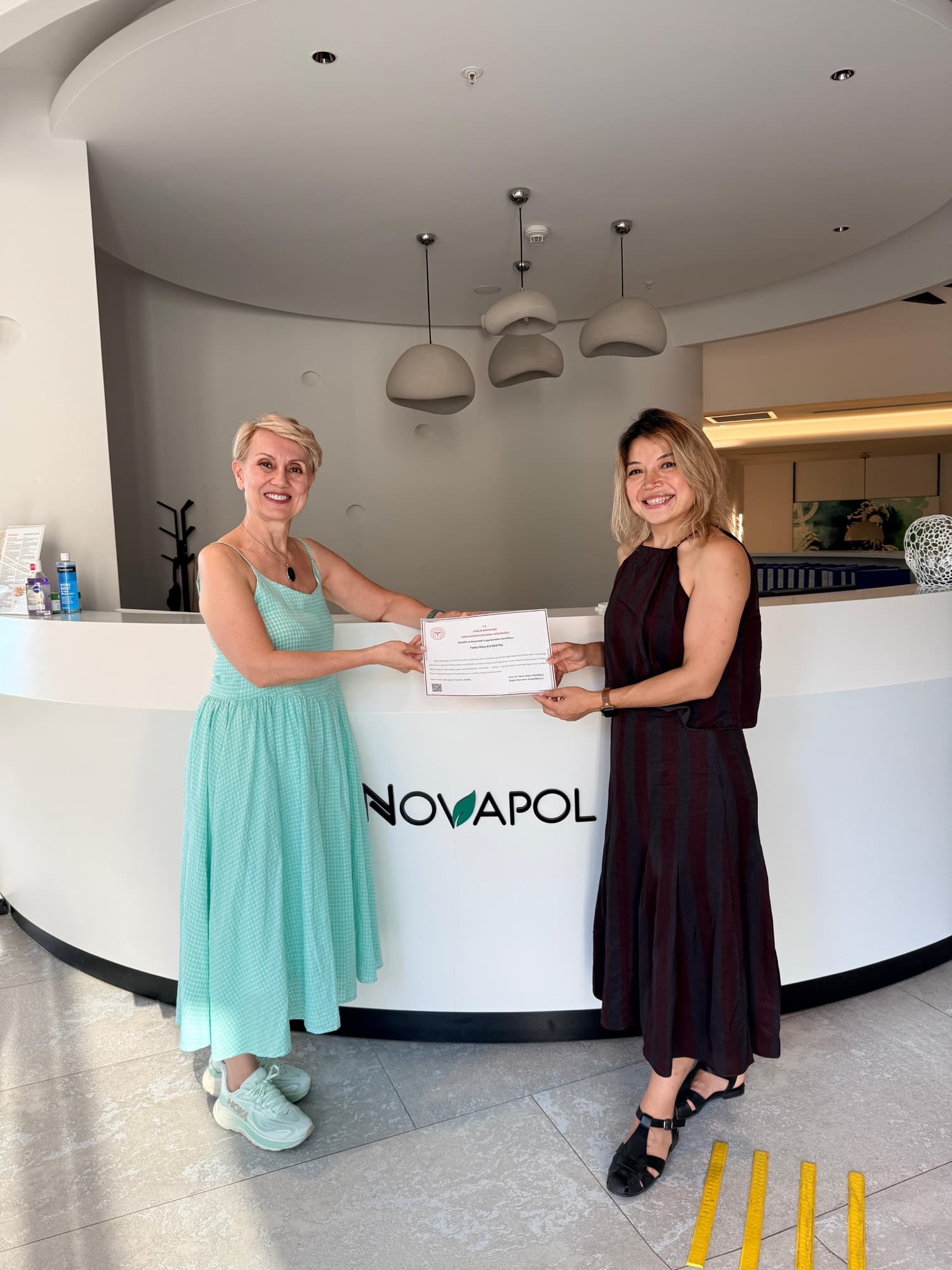Novapol'de 4. Dönem Estetik ve Kozmetik Uygulamaları Sertifikalı Eğitim Programı Tamamlandı