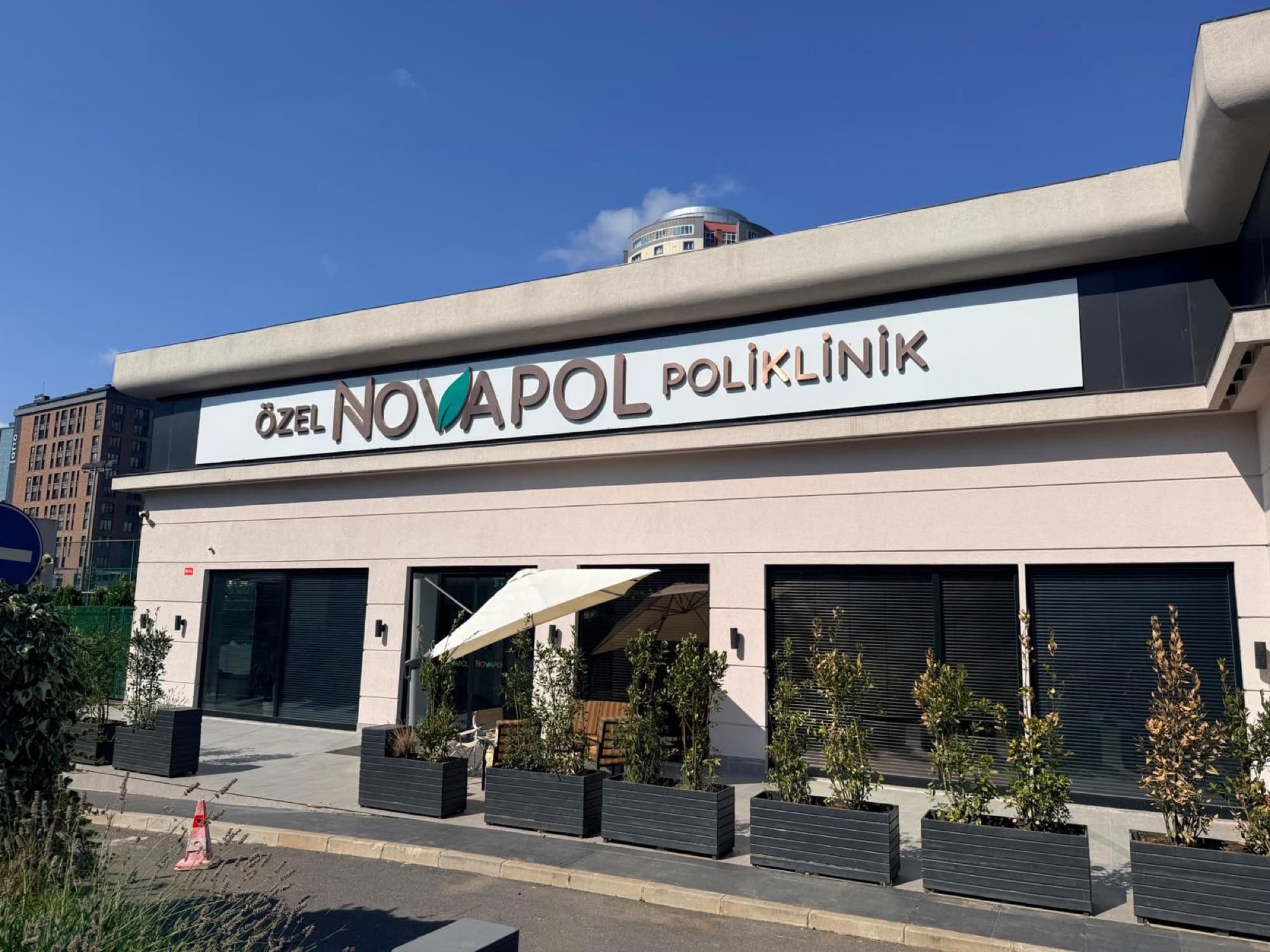 Novapol'de Gençleşme Dönemi Başladı: Cildiniz İçin 3 Adımlı Bakım